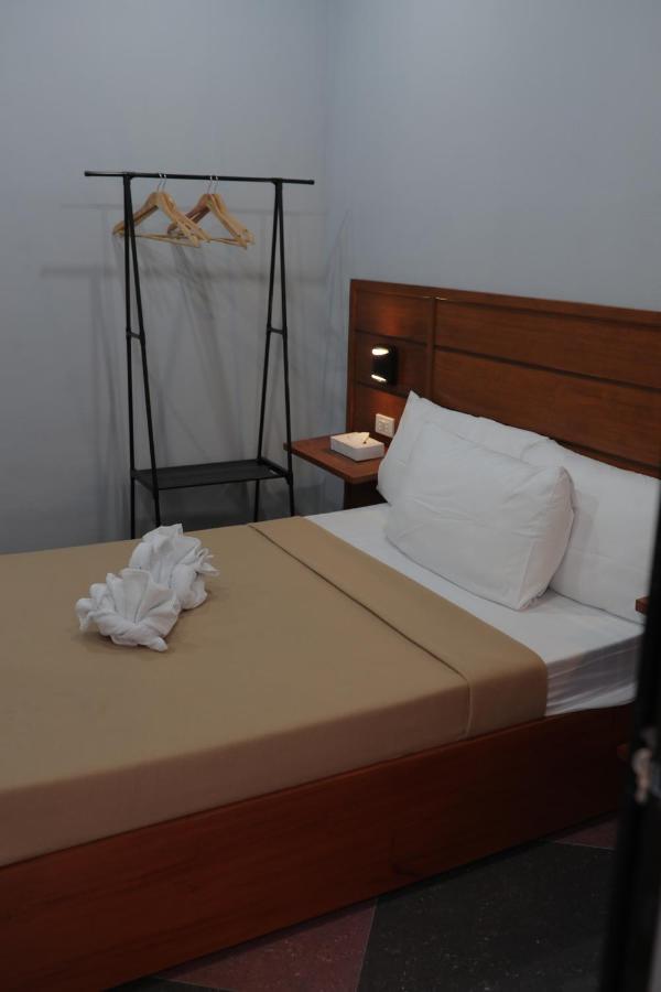 Cerca Hotel Balabag  Dış mekan fotoğraf