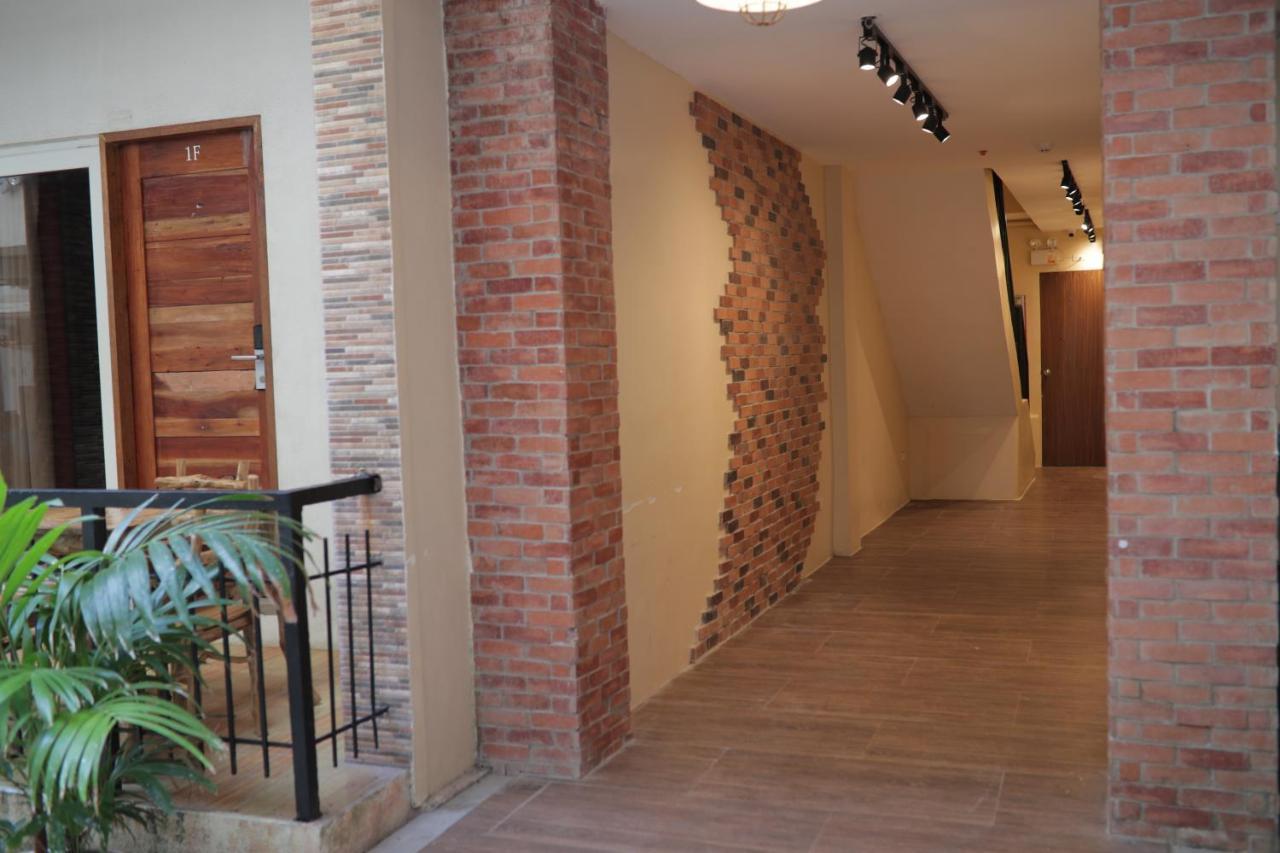 Cerca Hotel Balabag  Dış mekan fotoğraf