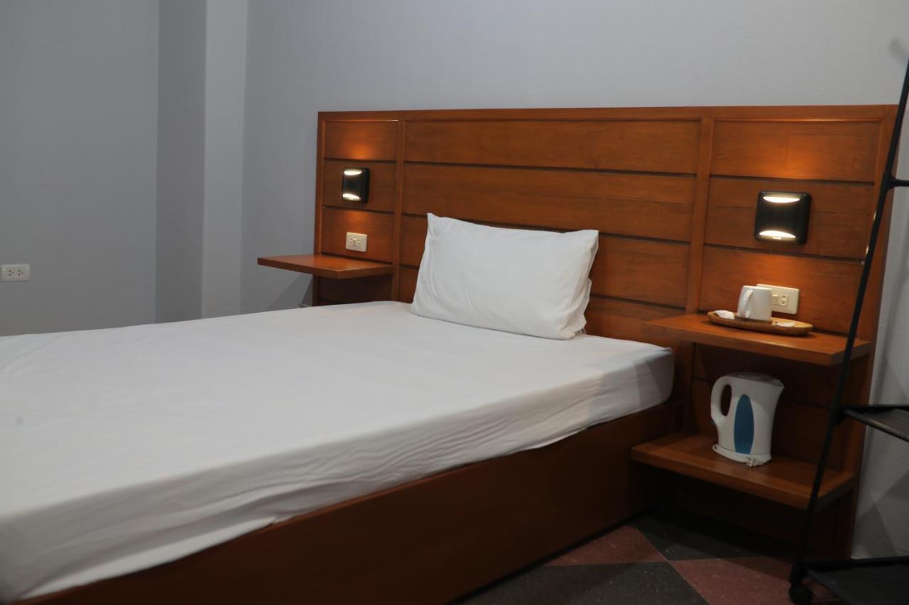 Cerca Hotel Balabag  Dış mekan fotoğraf