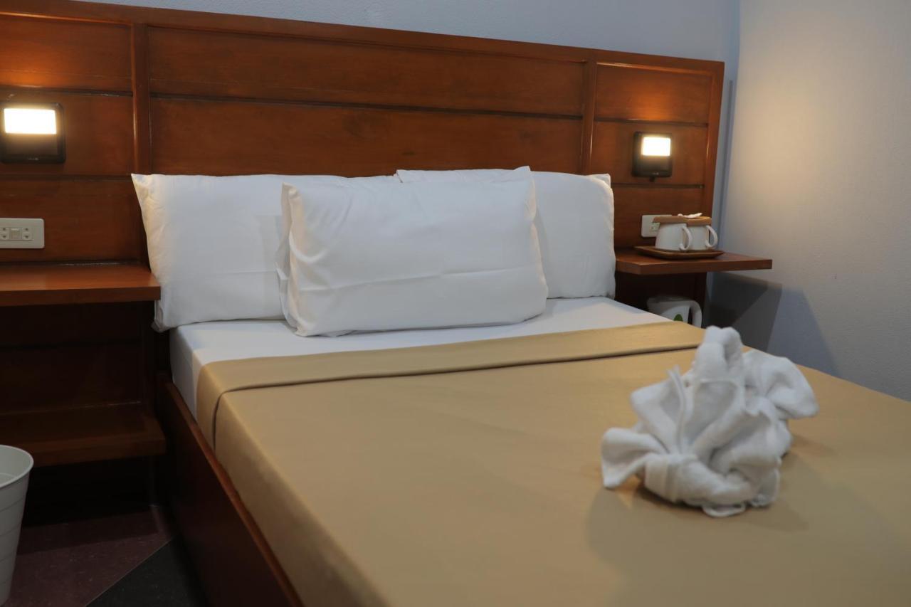 Cerca Hotel Balabag  Dış mekan fotoğraf